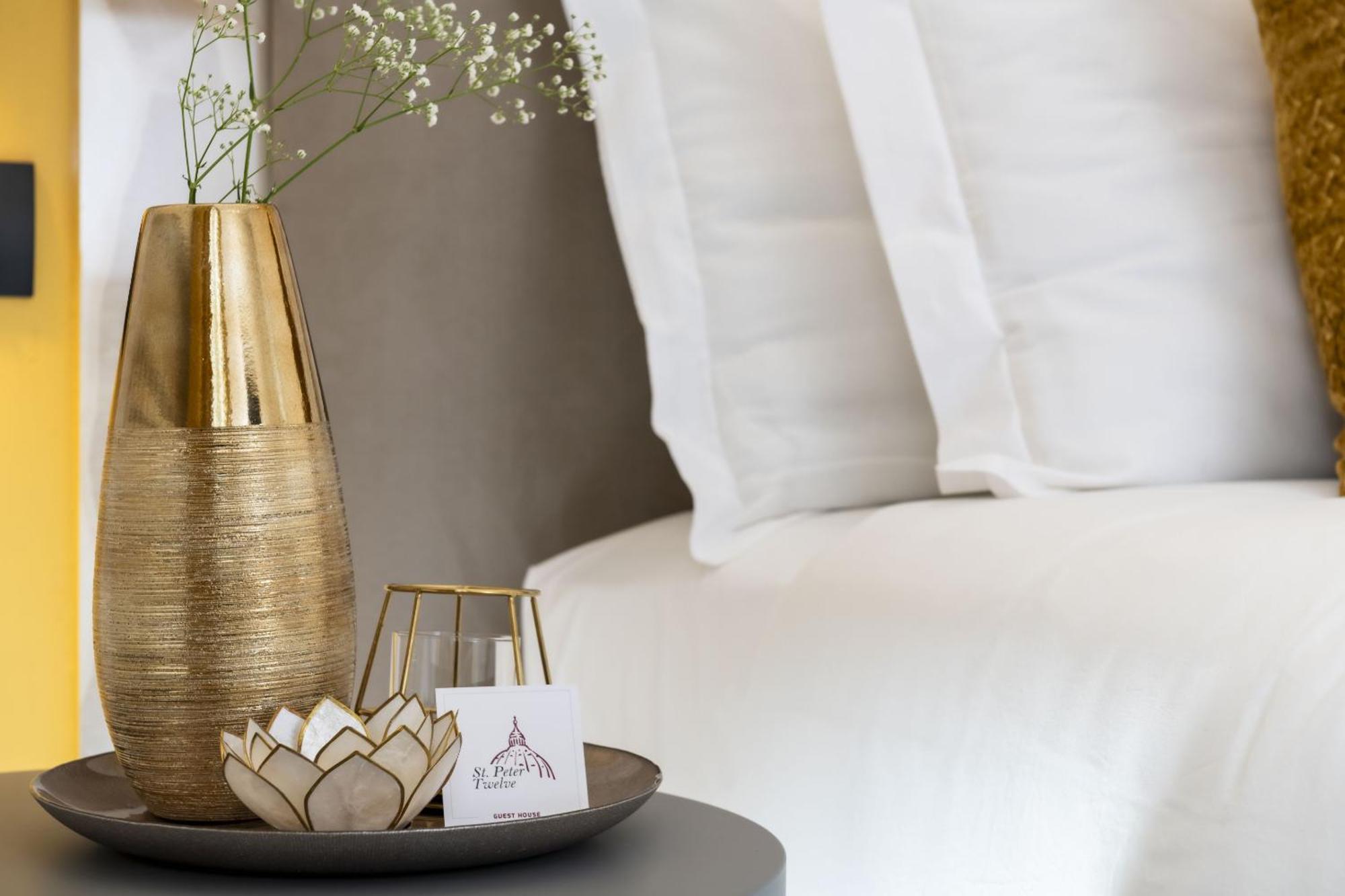 St Peter Twelve Bed & Breakfast โรม ภายนอก รูปภาพ